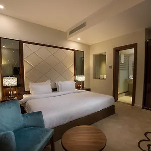 https://golden-garden-almadhina-hotel.medinahotel.net